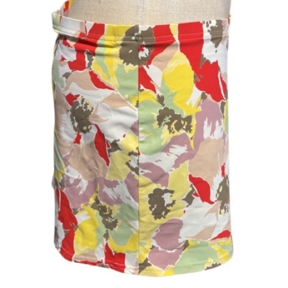 CALVIN KLEIN SWIM SKIRT WEAR SIZE MEDIUM - Picture 2 of 5